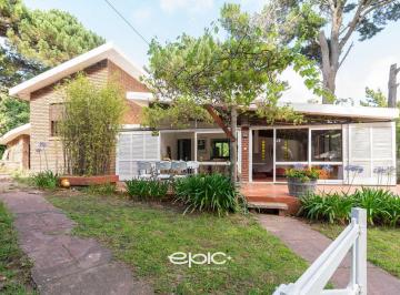 Casa · 148m² · 4 Ambientes · 1 Cochera · Casa en Alquiler Temporario en Pinamar