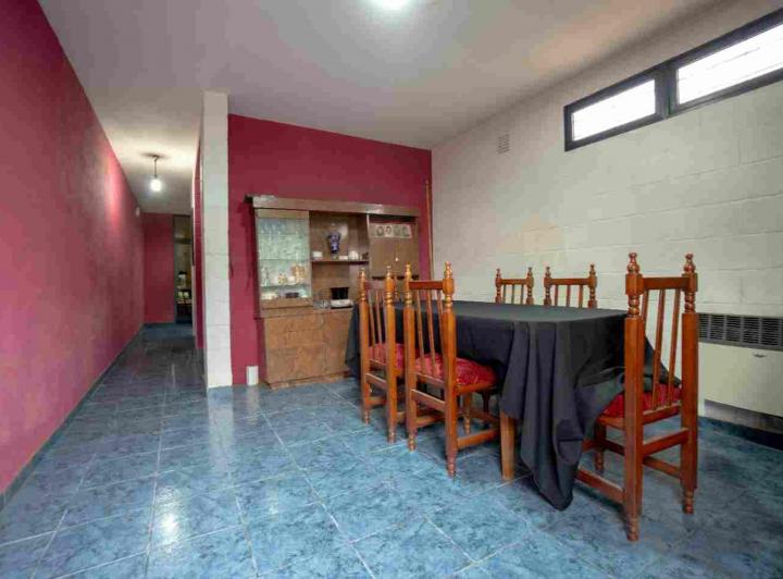 Casa · 269m² · 5 Ambientes · 1 Cochera