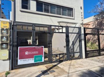 Casa de 4 ambientes, Vicente López · Moderno Diseño / Excelente Duplex 4 Mb, Jardin, Parrilla