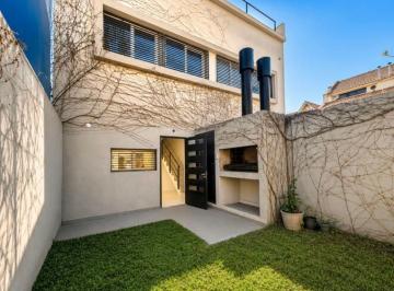 Casa de 4 ambientes, Vicente López · Moderno Diseño / Excelente Duplex 4 Amb, Jardin, Parrilla