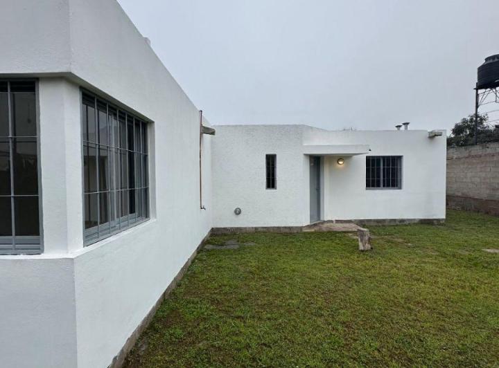 Casa · 1m² · 5 Ambientes · 1 Cochera