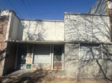 PH · 75m² · 4 Ambientes · PH 32 Entre 2 y 3