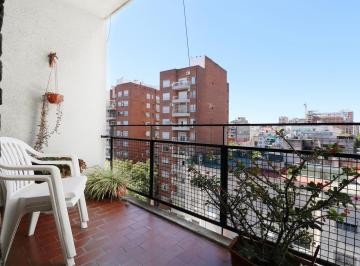 Departamento · 86m² · 4 Ambientes · Venta Departamento de 4 Ambientes - Almagro - Al Frente - Vista Abierta - Apto Credito - Permuta