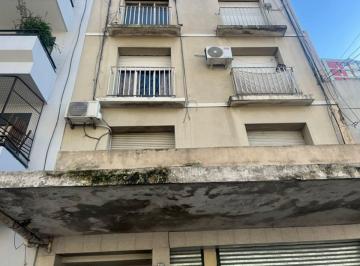 Departamento de 2 ambientes, Almagro · 2 Ambientes Al Frente con Balcon