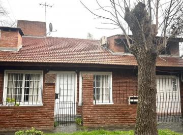 Casa · 325m² · 5 Ambientes · 2 Cocheras · Casa en Venta en Barrio Parque El Cazador 3 Dorm. Parque Pileta Garage