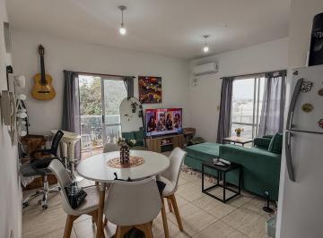 Departamento · 45m² · 2 Ambientes · 2 Cocheras · Departamento de 1 Dormitorio con 2 Cocheras en Edificio Domi