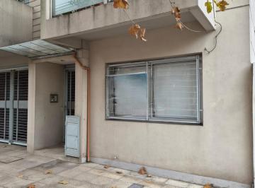Departamento · 48m² · 2 Ambientes · Departamento en Alquiler Banfield Oeste