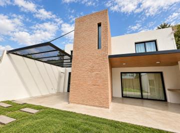 Casa · 130m² · 3 Ambientes · 2 Cocheras · Venta Duplex en Zona Norte Villa Quisquizacate - Zona Arguello
