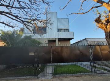 Casa · 146m² · 5 Ambientes · 2 Cocheras · Venta Casa en Merlo a Refaccionar