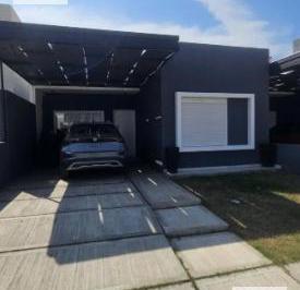 Casa · 115m² · 5 Ambientes · 1 Cochera · Hermoso Dúplex de 2 Dorm. en La Calandria!