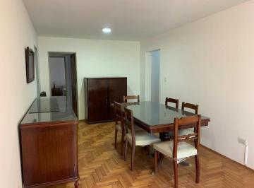 Departamento · 70m² · 3 Ambientes · Amplio Depto de 2 Dorm. con Balcón Sobre La Cañada