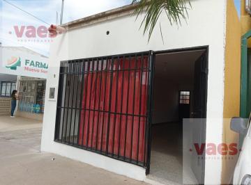 Local comercial · 25m² · 2 Ambientes · Alquiler – Local Comercial de 25 m² con Patio Sobre Av Santa Ana, Excelente Ubicación