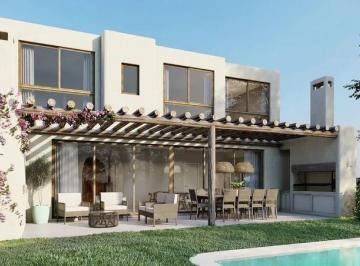 Casa · 158m² · 4 Ambientes · 2 Cocheras · Casa en Barrio Parque Leloir