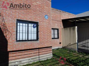 Casa · 47m² · 3 Ambientes · 1 Cochera · Casa - La Plata