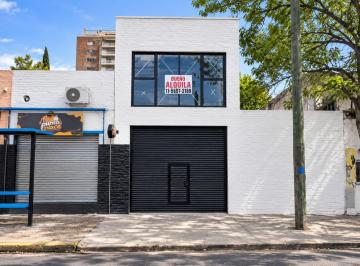 Local comercial 54m² Alquiler Pilar · Local en Dos Plantas con Baño Completo