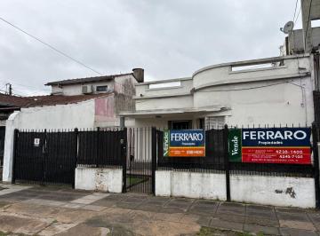 Casa de 4 ambientes, Almirante Brown · Casa en Alquiler Solo Uso Comercial