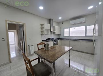 PH · 114m² · 3 Ambientes · 1 Cochera · Alquiler PH 2 Dorm Barrio Belgrano Neuquén