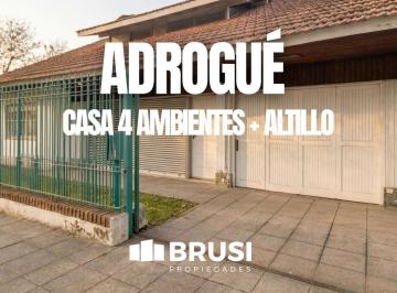 Casa · 111m² · 6 Ambientes · 2 Cocheras · Venta Casa Adrogué Excelente Ubicación