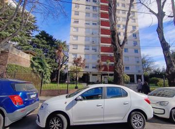 Departamento de 4 ambientes, Vicente López · 4 Amb/ Cerca Estación Florida