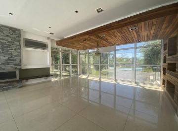 Casa · 438m² · 6 Ambientes · 2 Cocheras · Casa en Venta en Estancia Q2 – 4 Dorm., Pileta Climatizada y Detalles de Diseño