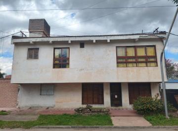 Casa · 235m² · 7 Ambientes · Casa 4 Dorm. en Venta en Sáenz Peña Chaco
