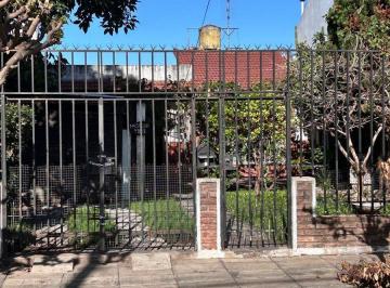 Casa · 77m² · 3 Ambientes · 1 Cochera · Venta Casa San Justo 3 Ambientes