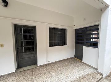 Departamento · 50m² · 2 Ambientes · Alquiler Departamento de Pasillo de un Dormitorio. Colon Al 3000