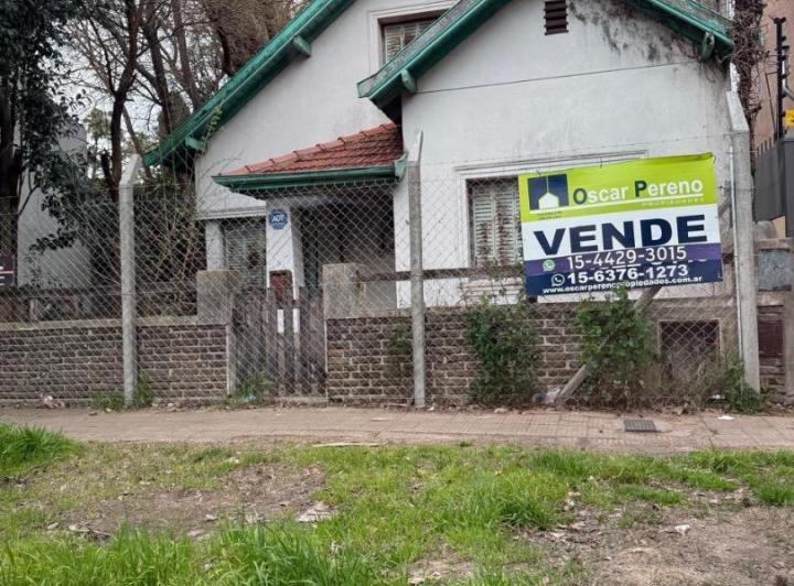 Terreno · 883m²