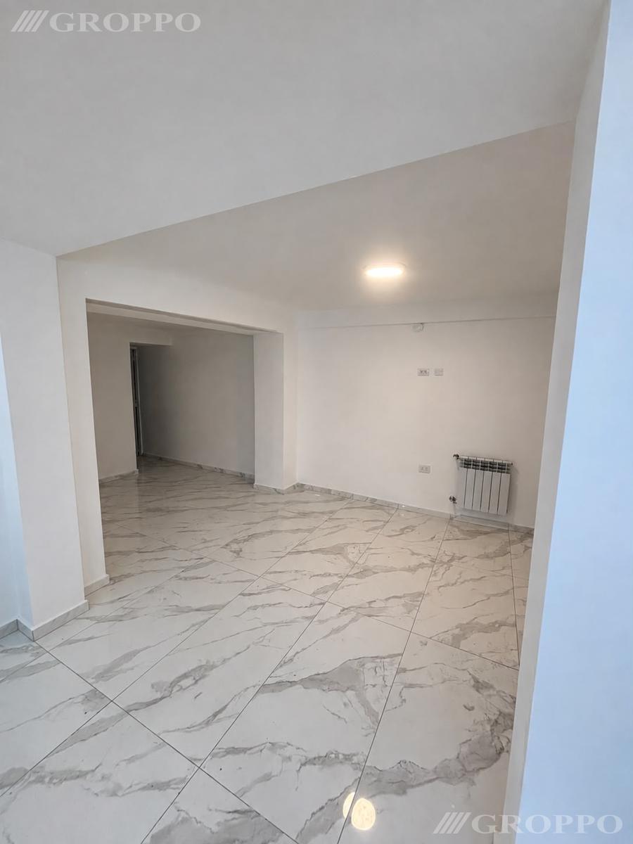Dúplex 3 ambientes con balcón terraza y garaje