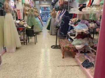Local comercial · 220m² · Local en Av Corrientes m de Pueyrredon Al 2700, en Dos Plantas, Expensas Bajas, Foco Once