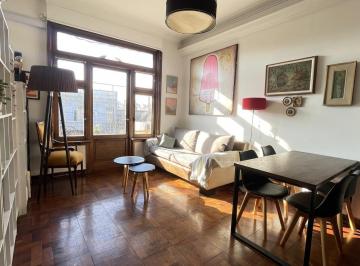 Departamento · 53m² · 3 Ambientes · Departamento 3 Ambientes Al Frente con Balcón Corrido en Edificio de Época | Boedo | Venta