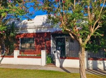 Casa · 102m² · 3 Ambientes · Venta Casa 3 Ambientes Moron Apto Credito