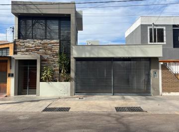 Casa · 137m² · 6 Ambientes · 2 Cocheras · Casa en B° Los Olivos Carrodilla, Mendoza