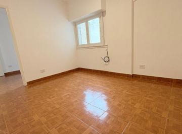 Departamento de 2 ambientes, Balvanera · Venta 2 Ambientes Muy Luminoso –abasto – Ideal Inversión