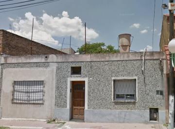 Casa · 1m² · 6 Ambientes · Complejo de Departamentos en Block en Venta