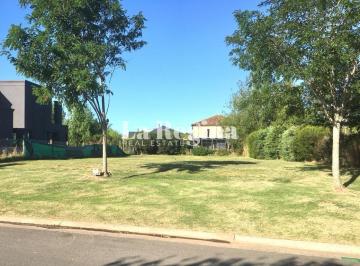 Terreno · 900m² · Lote Interno en Barrio San Marco