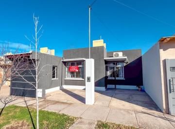 Casa de 3 ambientes, Buena Nueva · Casa en Alquiler Barrio El Prado II, Gllén