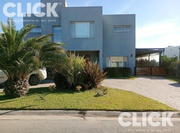 Casa · 200m² · 4 Ambientes · 6 Cocheras · Casa 4 Ambientes en Venta en La Horqueta de Echeverria