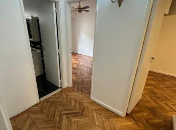 Departamento de 4 ambientes Venta USD 130.000 · Venta 4 Ambientes 1 Cuadra Parque Rivadavia
