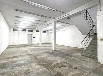 Bodega-Galpón · 380m² · 3 Ambientes · Galpón de Dos Plantas Libre y Oficinas en Barrio Industrial