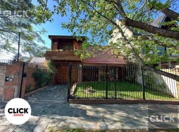 Casa · 176m² · 5 Ambientes · 2 Cocheras · Casa 5 Ambientes en Venta en Adrogué