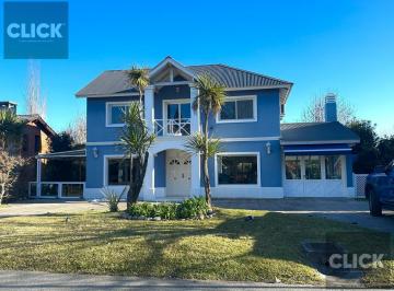 Casa · 144m² · 4 Ambientes · 6 Cocheras · Casa 4 Ambientes en Venta en Barrio La Deseada, Ezeiza