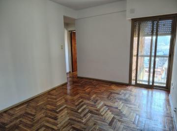 Departamento · 33m² · 2 Ambientes · Departamento en Floresta - 2 Amb. Excelente Estado