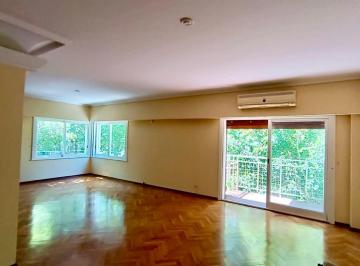 Departamento · 166m² · 4 Ambientes · Venta Piso en Belgrano R 4 Amb Mas Dependencia y Cochera