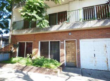PH · 113m² · 3 Ambientes · 1 Cochera · Casa PH Al Frente 3 Amb en Venta Lomas de Zamora