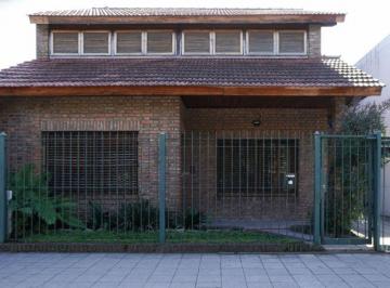 Casa · 200m² · 4 Ambientes · 2 Cocheras · Venta Casa 2 Plantas de 4 Amb en Turdera