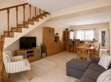 PH · 66m² · 4 Ambientes · Venta PH 4 Amb con Patio Pompeya