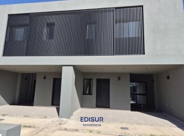 Casa · 135m² · 5 Ambientes · 2 Cocheras · Duplex Colinas de Manantiales