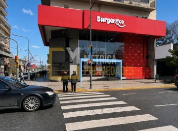 Local comercial · 664m² · Local en Alquiler en Esquina de Pte. Perón, San Miguel
