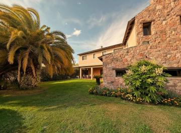 Casa de 12 ambientes, Córdoba · Casa en Venta Los Mimbres - Zona Sur